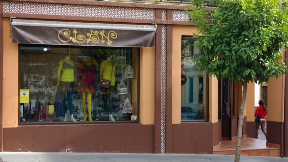 CLAN - Tienda de ropa en Alcalá de Guadaíra - Moda femenina y de mujer